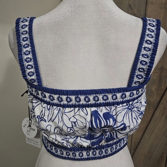 JAPNA Floral Embroidered Crop Top in Blue and White. Size Small NWT - Picture 11 of 12